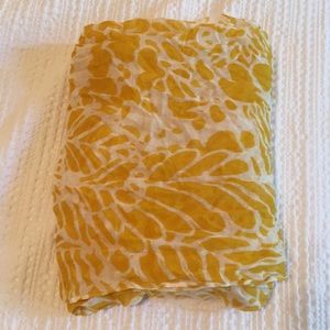 LOFT lightweight yellow floral infinity scarf